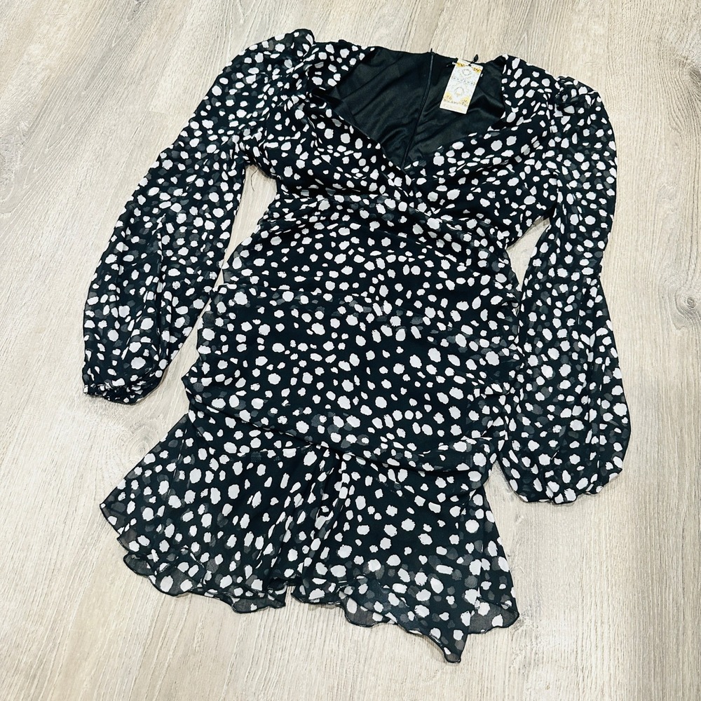Boohoo Dalmatian Spot Print Ruched Mini Dress Black White V-Neck Size 6 NEW